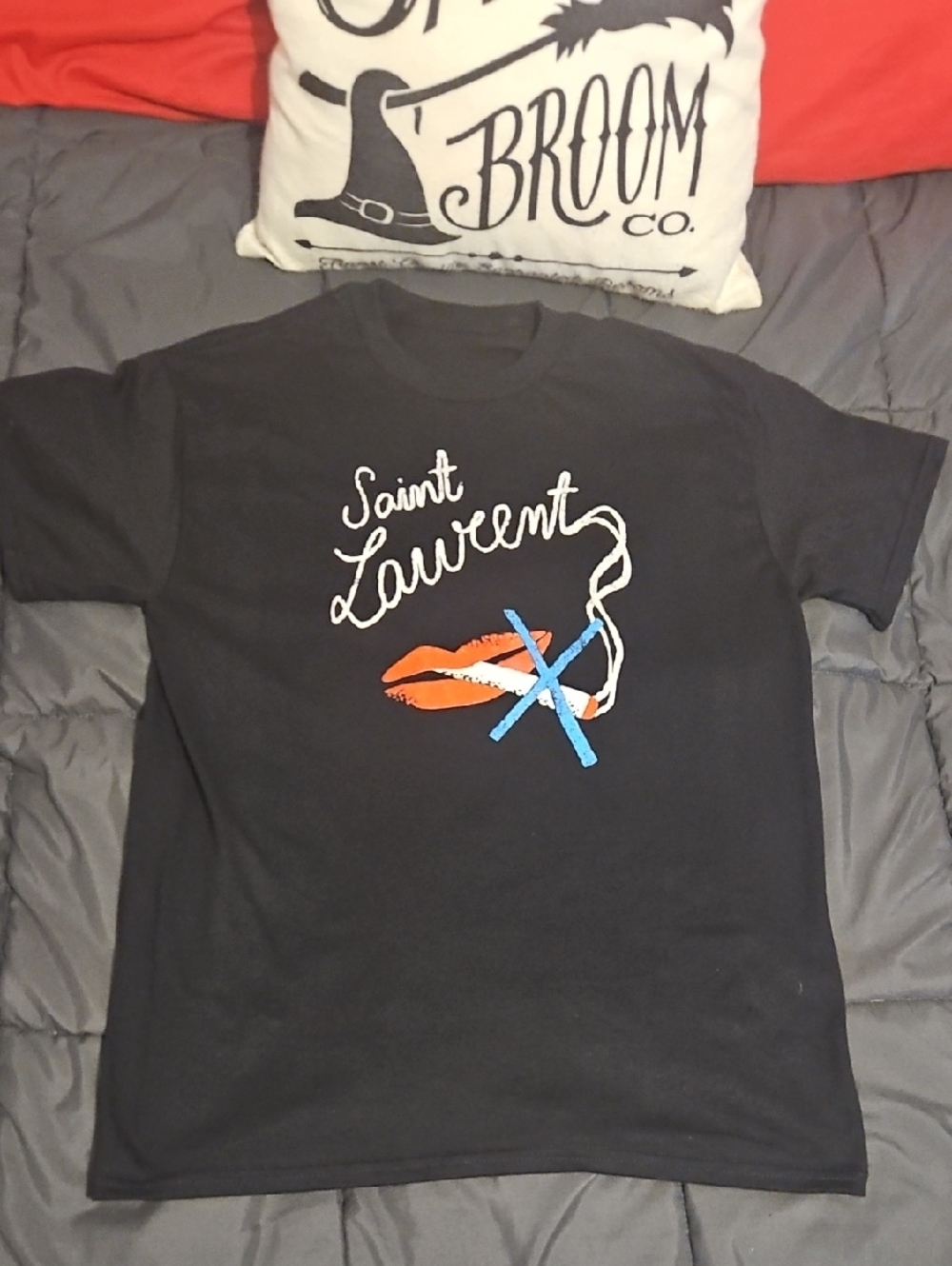 Saint Laurent Anti Cigarette Lips Tee Size M TAGLESS - Picture 1 of 2